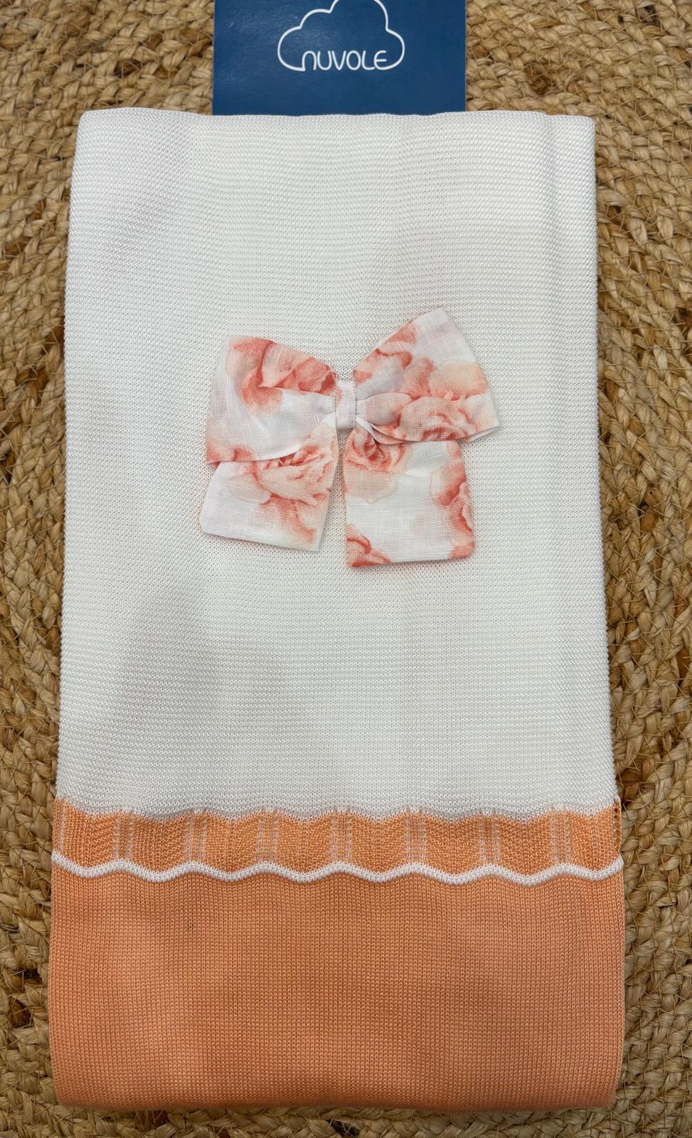 Coperta in filo albicocca