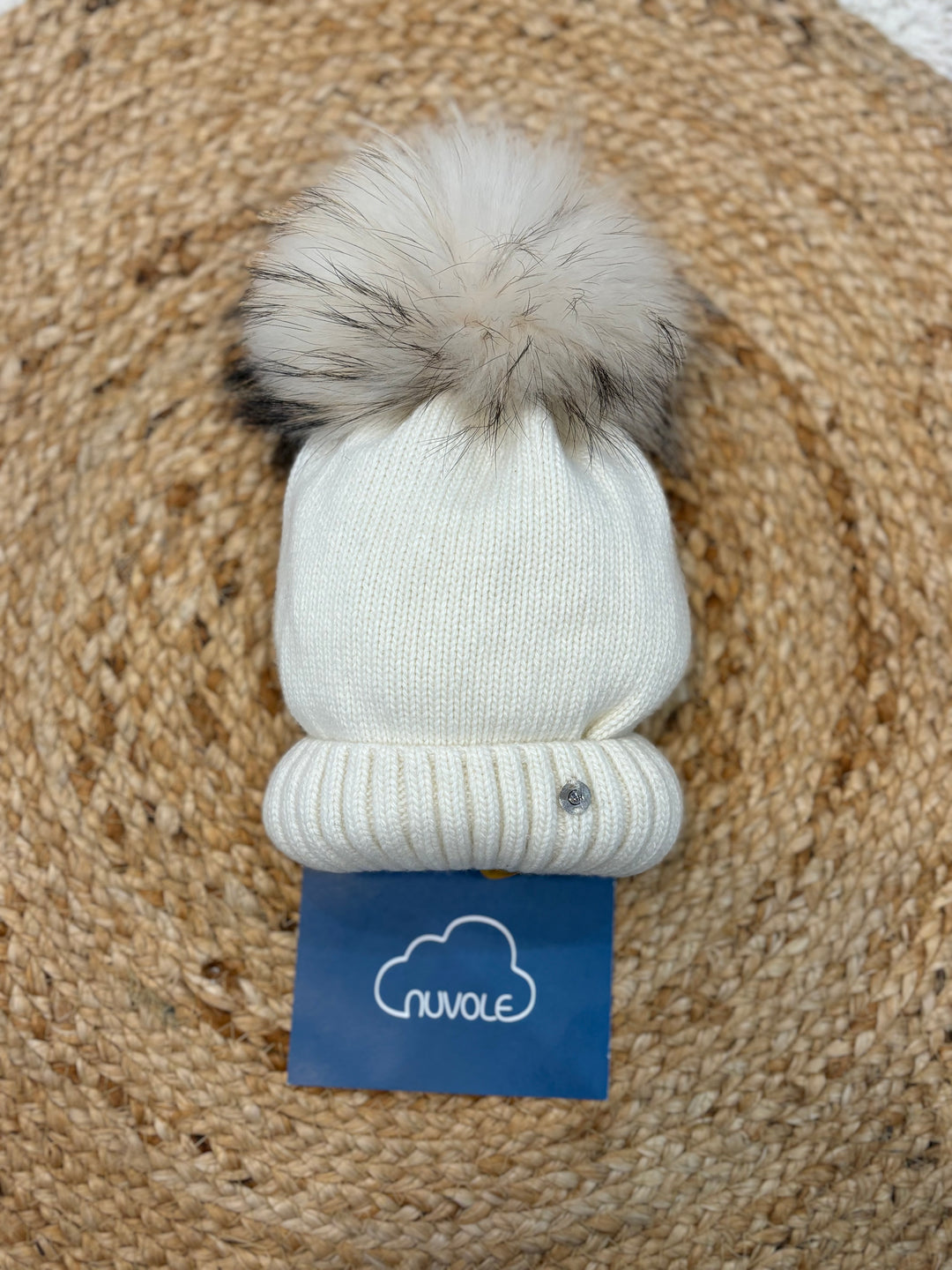 Cappello cashmere con pompon bianco