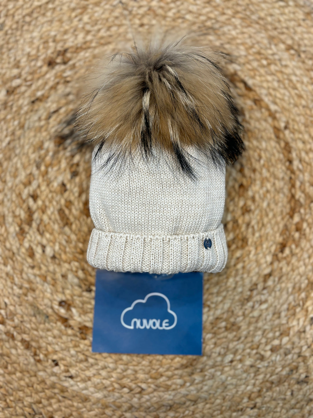 Cappello con pompon beige