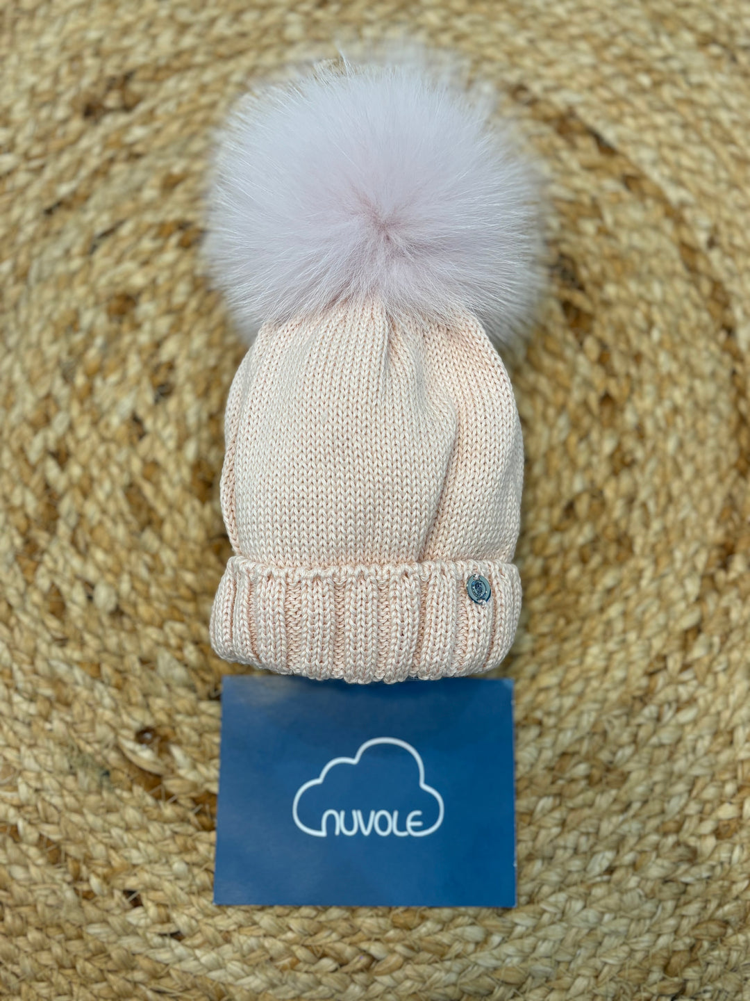 Cappello con pompon in volpe rosa
