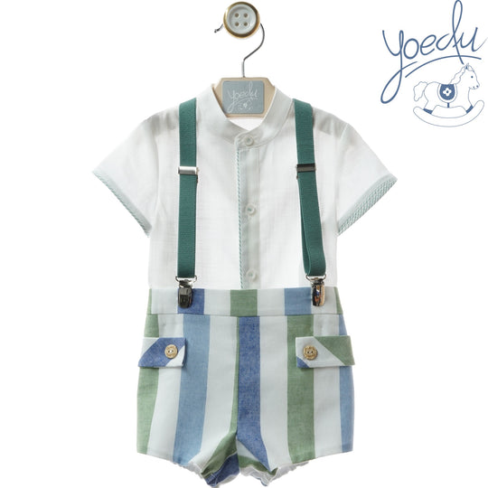 Completo con bretelle camicia e short