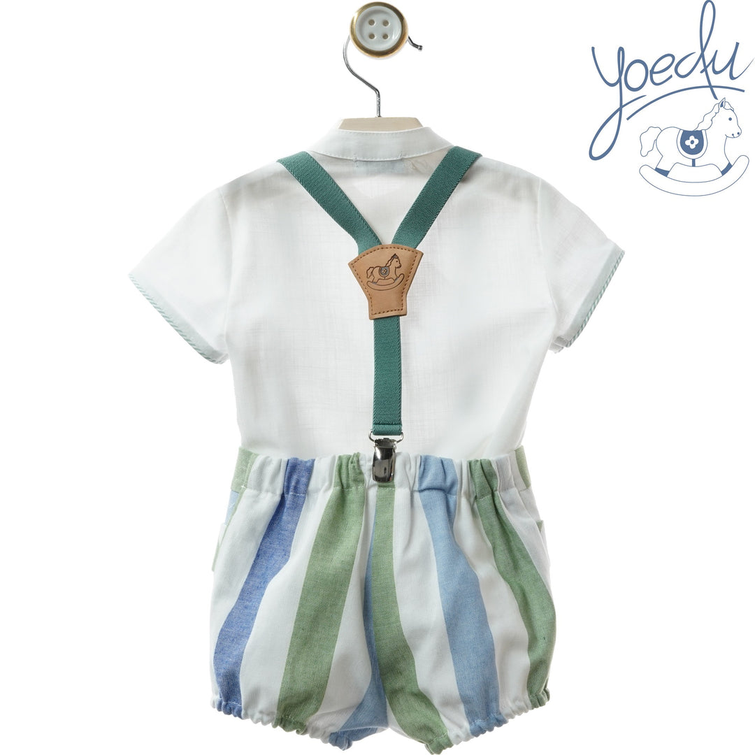 Completo con bretelle camicia e short