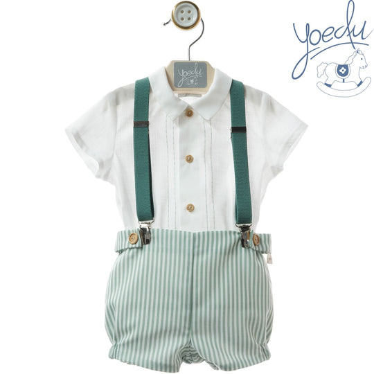Completo con bretelle camicia e short