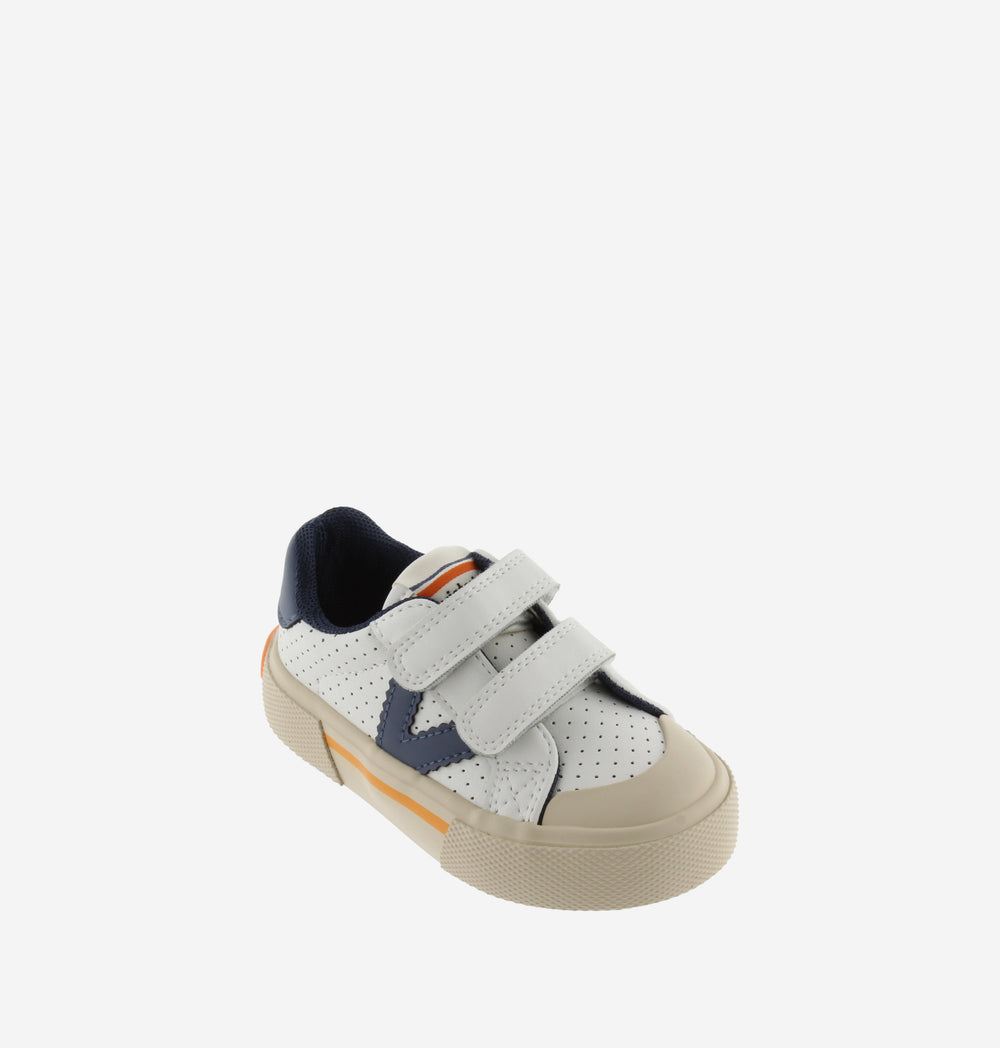 Sneakers con strappi