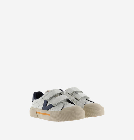 Sneakers con strappi