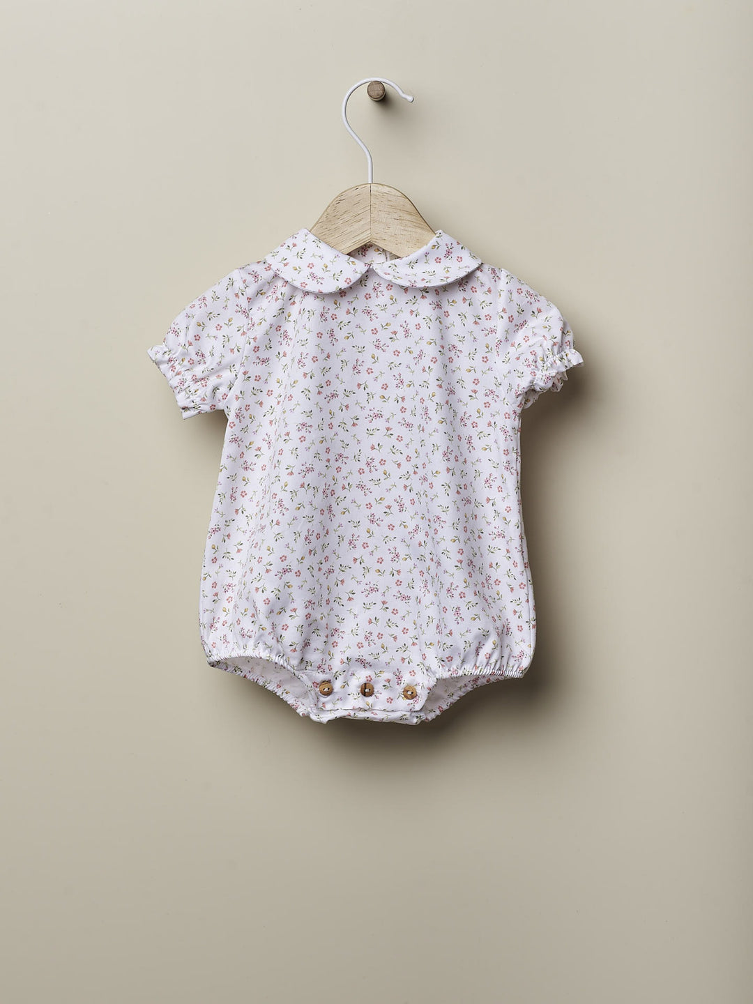 completo salopette e body camicia