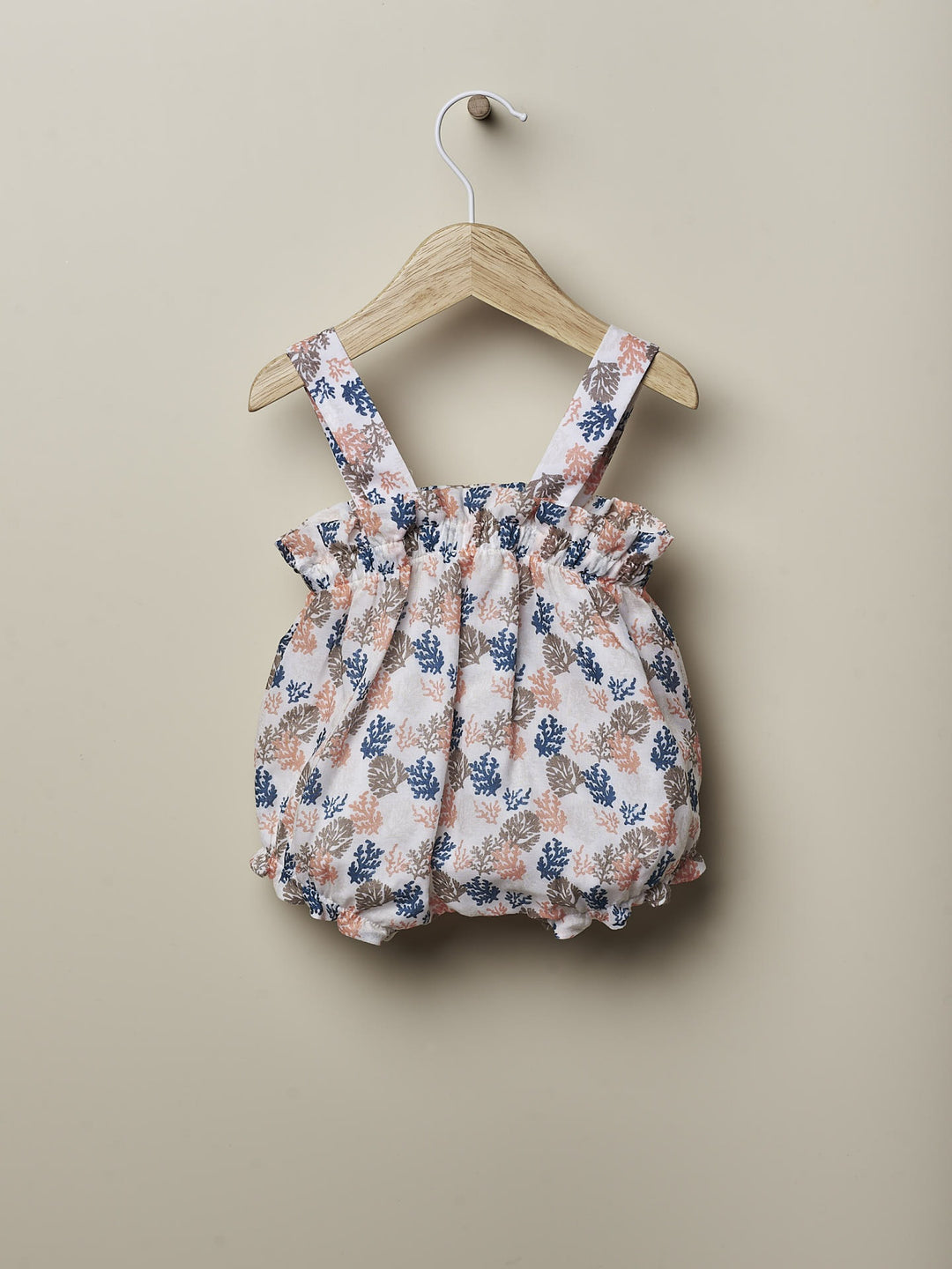completo salopette e body camicia