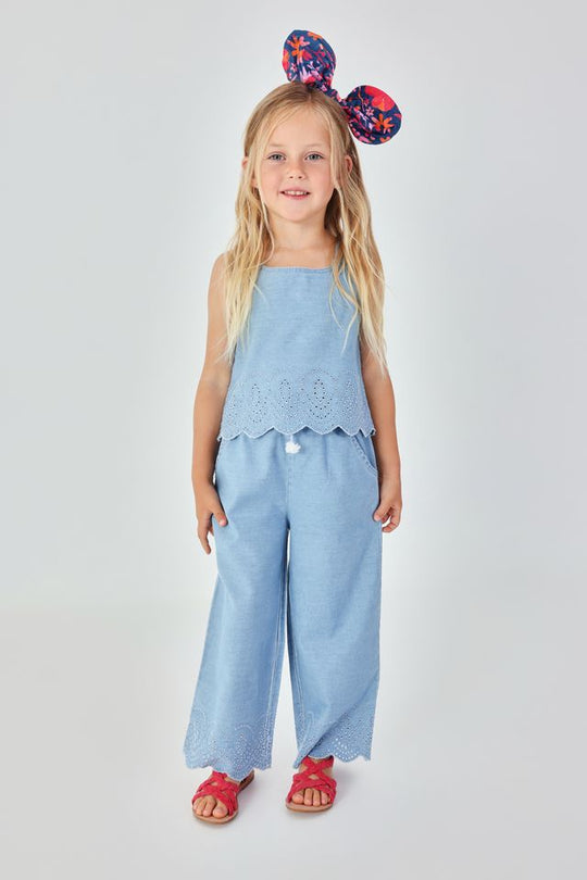 Top in chambray ricamato