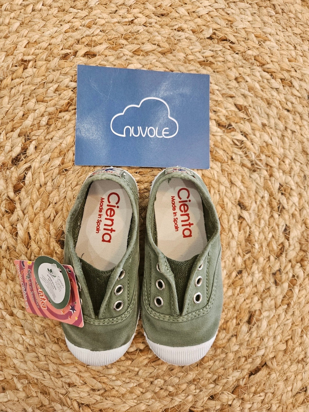 Sneakers in tela oliva