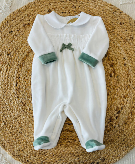 Tutina in ciniglia con fiocchetto salvia
