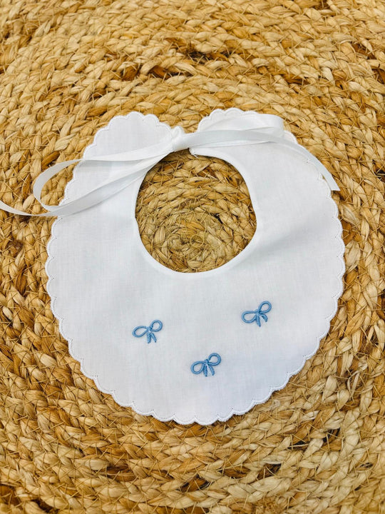 bavetta ricamata Nodo d'Amore azzurro