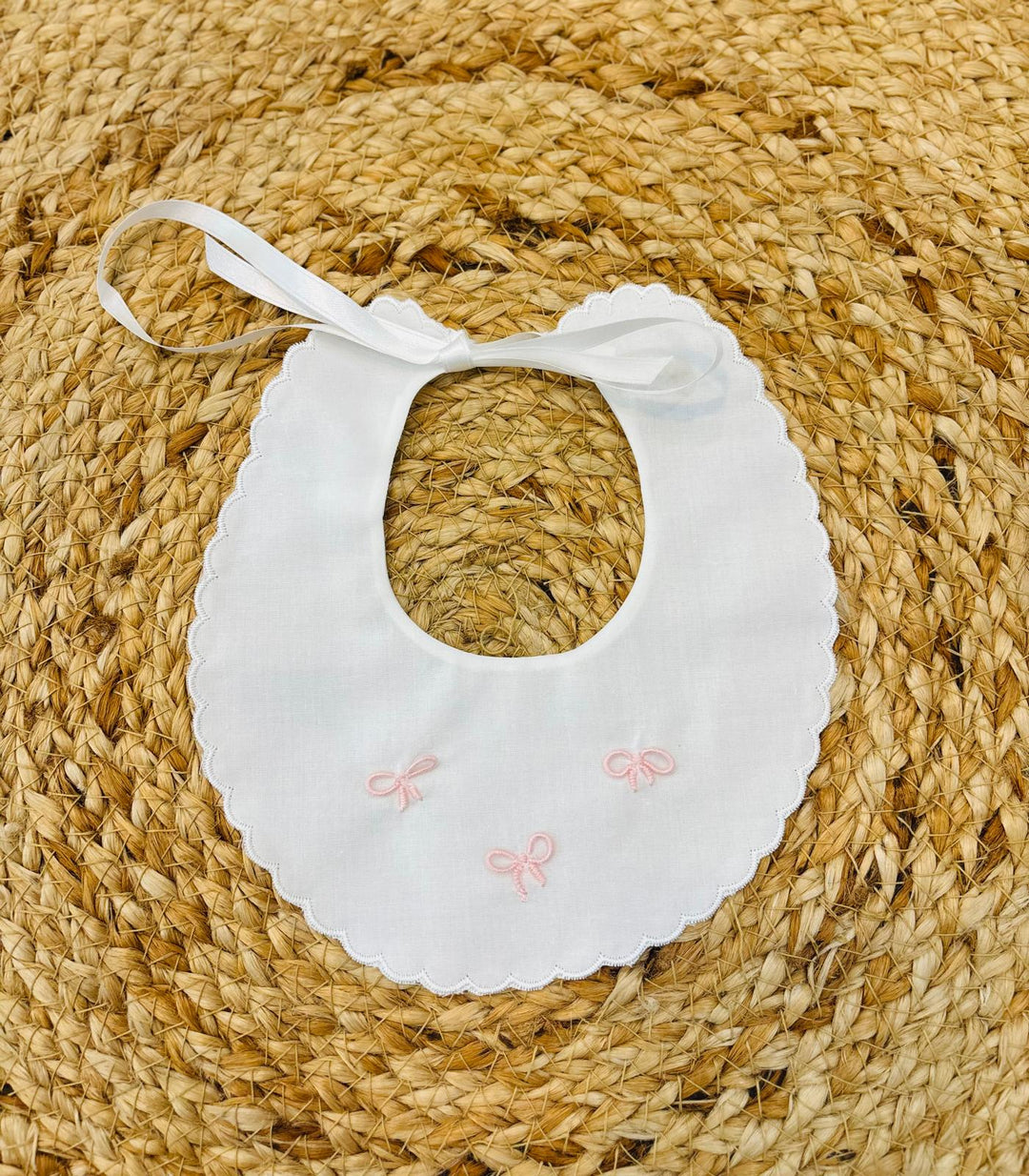 bavetta ricamata Nodo d'Amore rosa