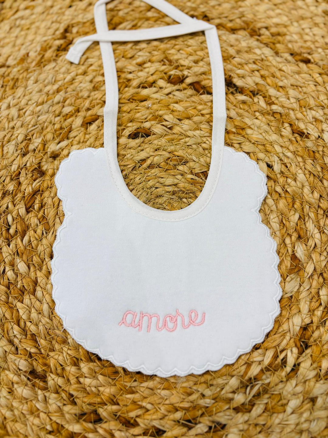 Bavetta ricamo ''Amore'' rosa