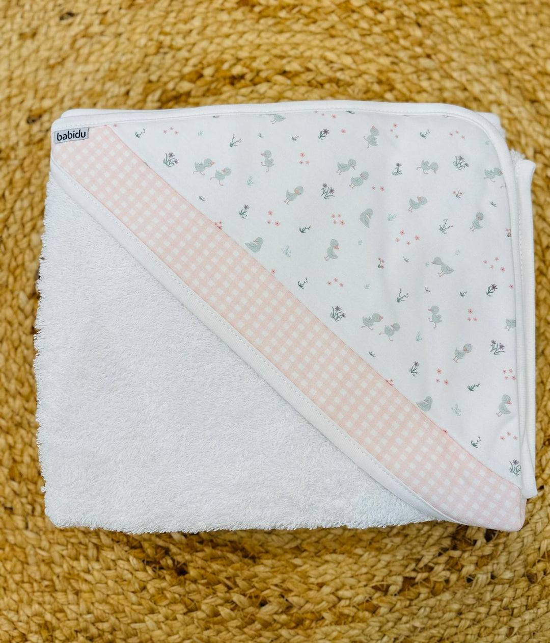 Asciugamano con triangolo paperelle rosa